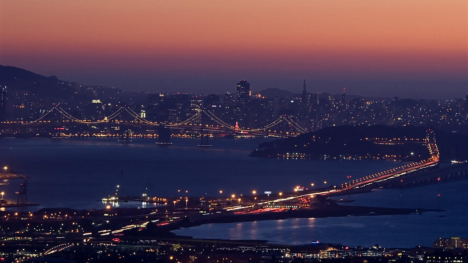 球队们在比赛中展现出强大的团队合作精神，浅析团队合作在篮球比赛中的重要性