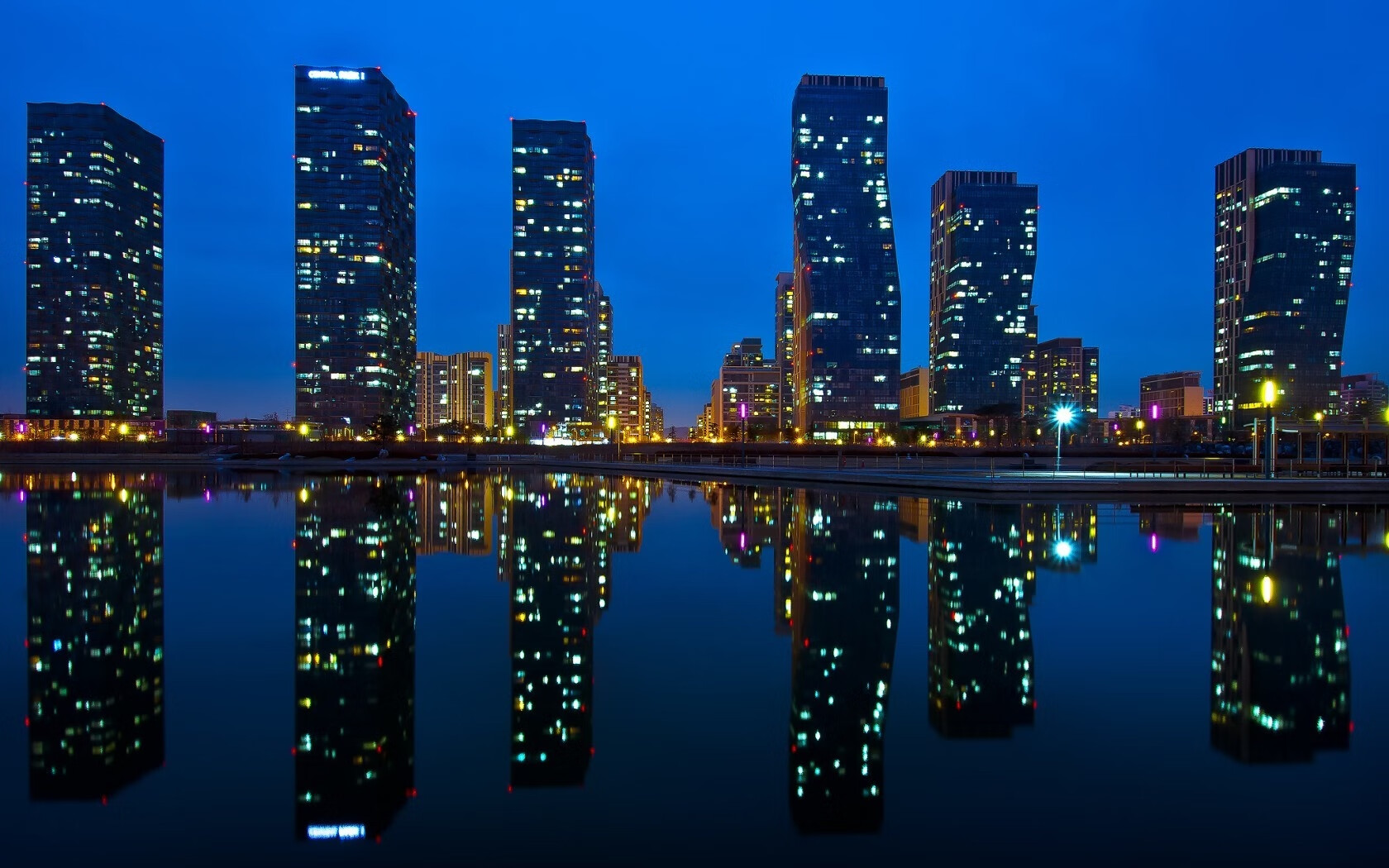 星空体育下载-蛙泳冲刺波兰表现抢眼，蛙泳比赛都采用波蛙吗